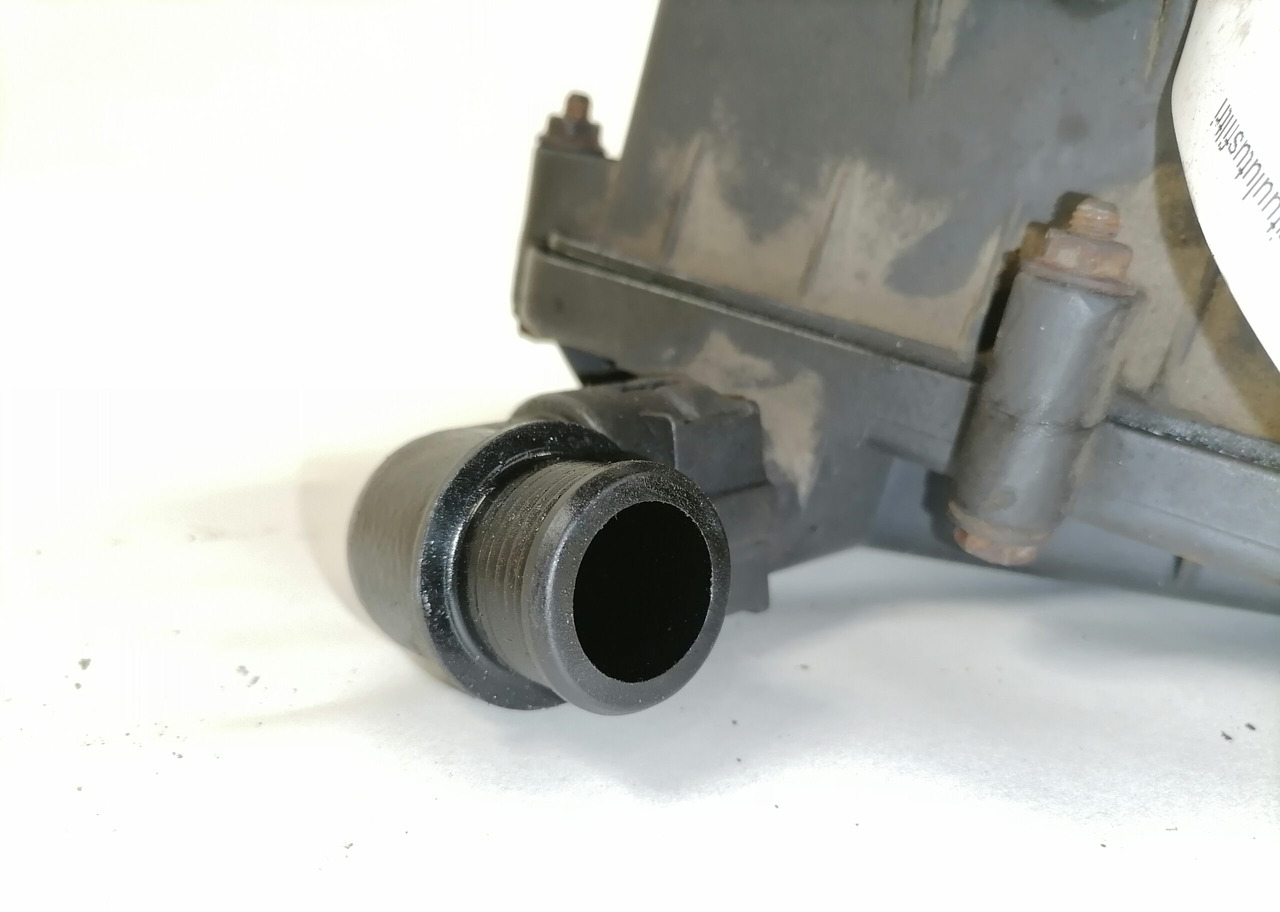 Scania Karterituulutusfiltri korpus 1543778 - Carter pour Camion: photos 2 Scania Karterituulutusfiltri korpus 1543778 - Carter pour Camion: photos 2