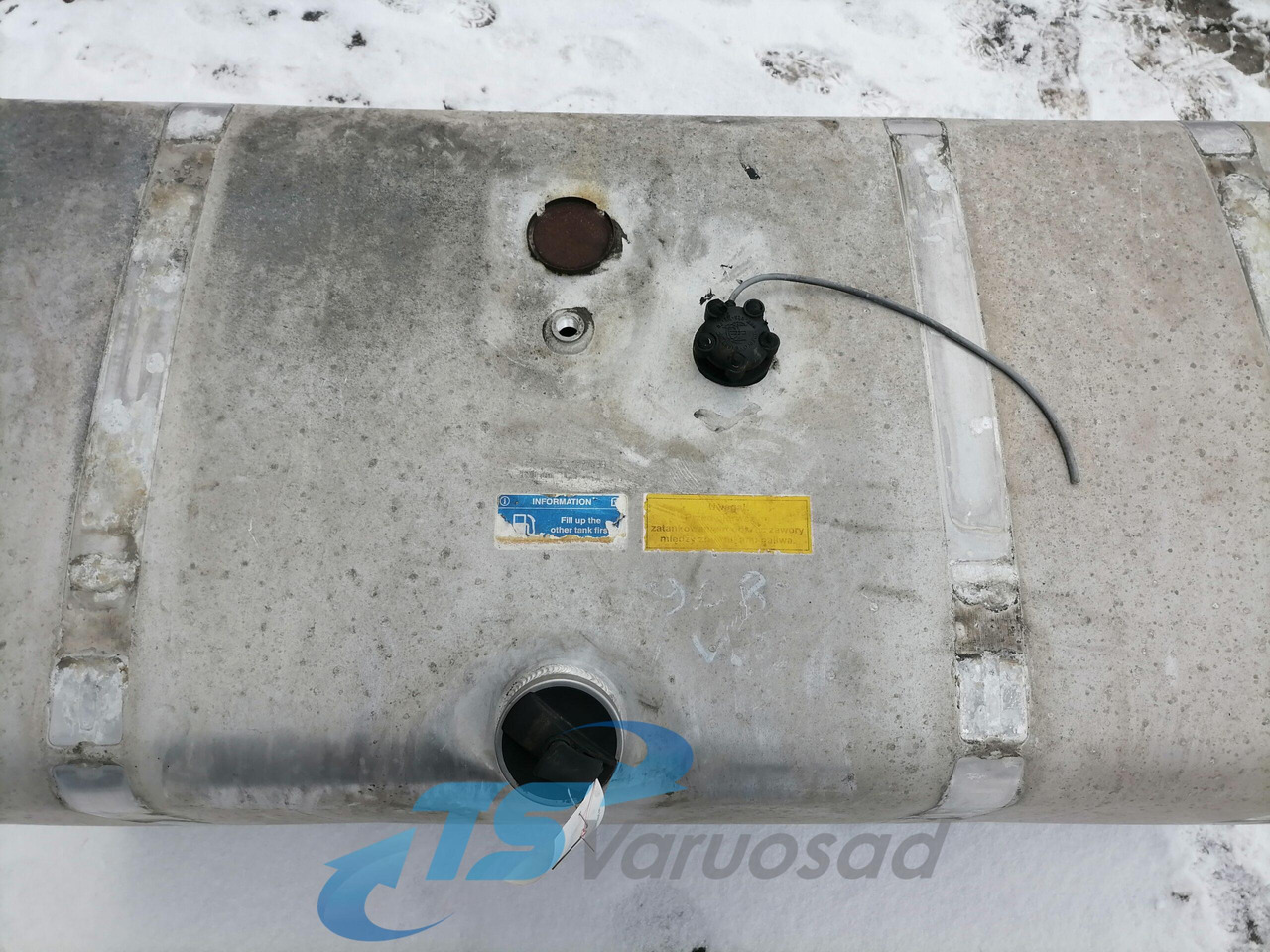Scania Kütusepaak 600L 1517308 - Réservoir de carburant pour Camion: photos 3 Scania Kütusepaak 600L 1517308 - Réservoir de carburant pour Camion: photos 3