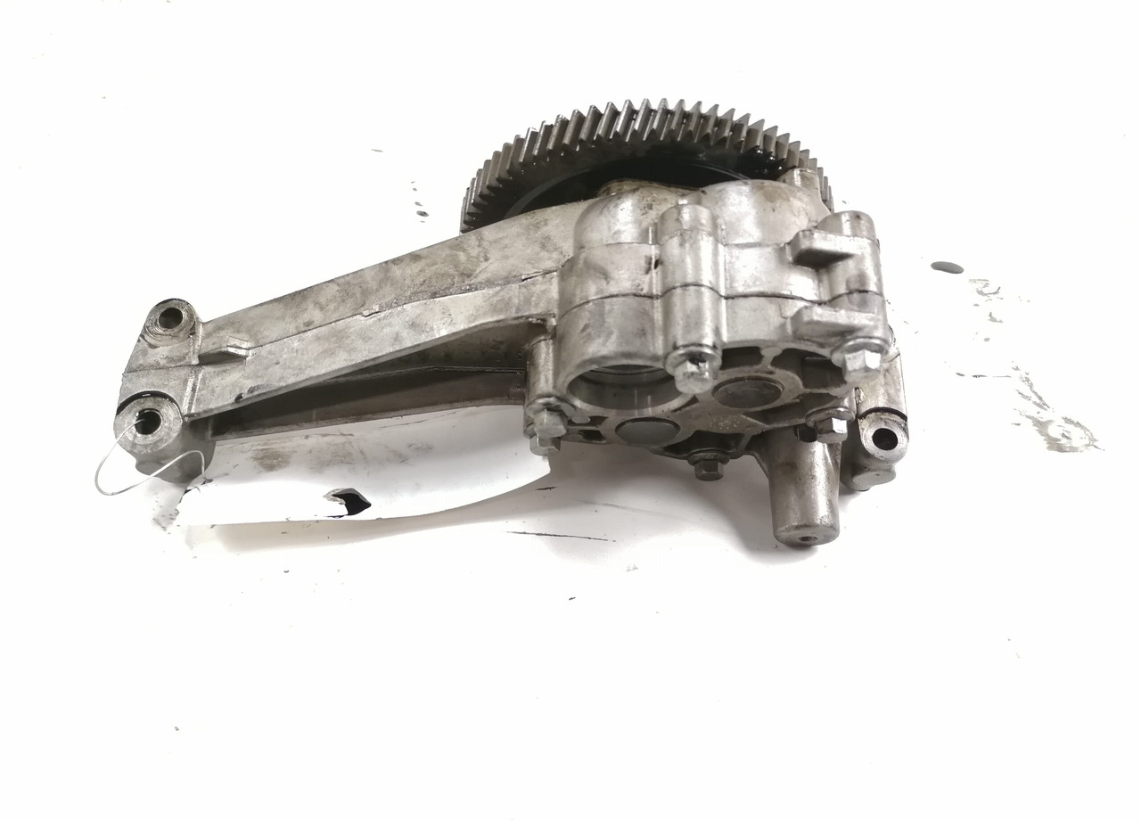 Scania Oil pump 1448659 - Pompe à huile pour Camion: photos 2 Scania Oil pump 1448659 - Pompe à huile pour Camion: photos 2