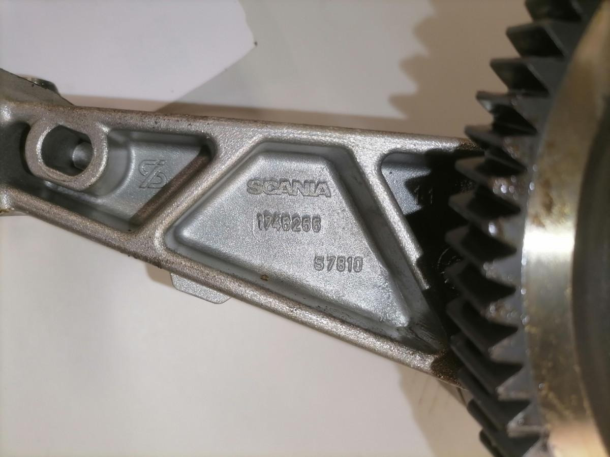 Scania Oil pump 2106275 - Pompe à huile pour Camion: photos 4 Scania Oil pump 2106275 - Pompe à huile pour Camion: photos 4