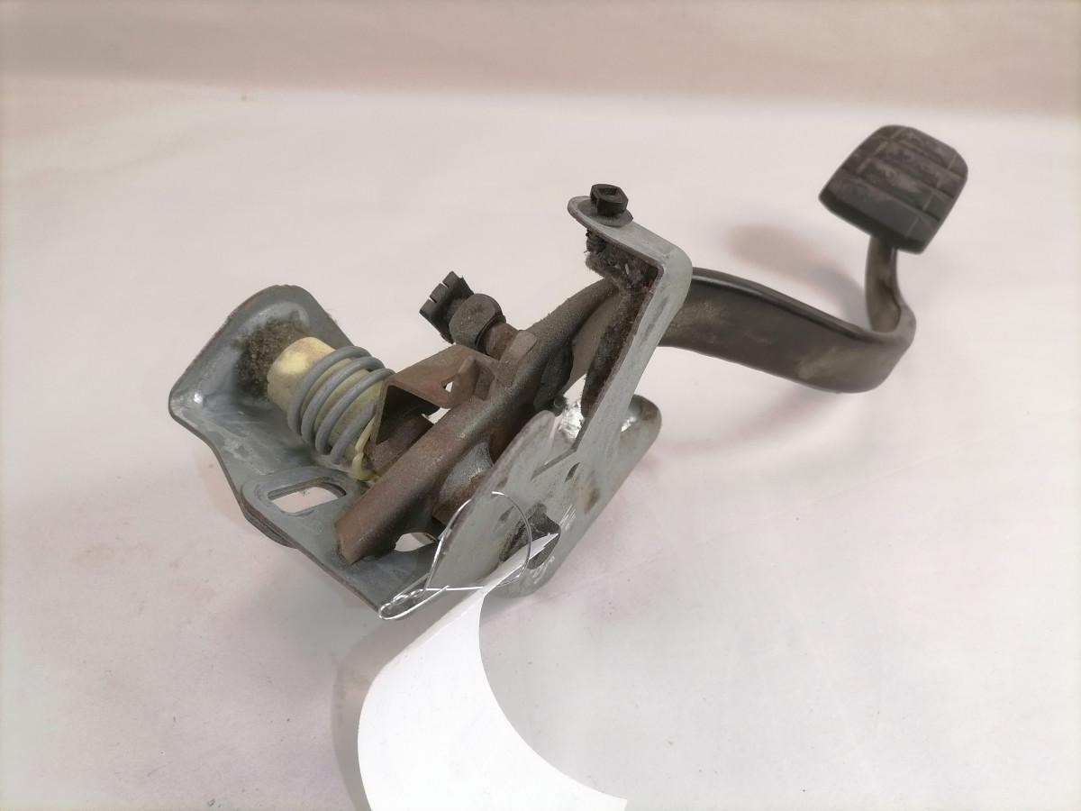 Scania Piduripedaal 2055137 - Système de carburant pour Camion: photos 4 Scania Piduripedaal 2055137 - Système de carburant pour Camion: photos 4