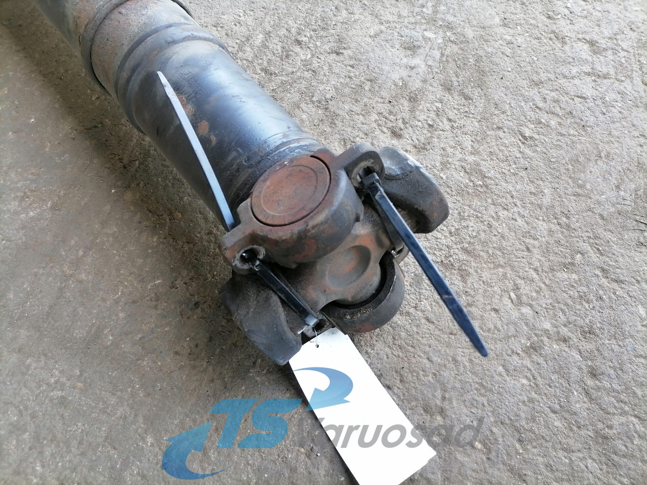 Scania Propeller shaft 1758600 - Arbre à cardan pour Camion: photos 3 Scania Propeller shaft 1758600 - Arbre à cardan pour Camion: photos 3