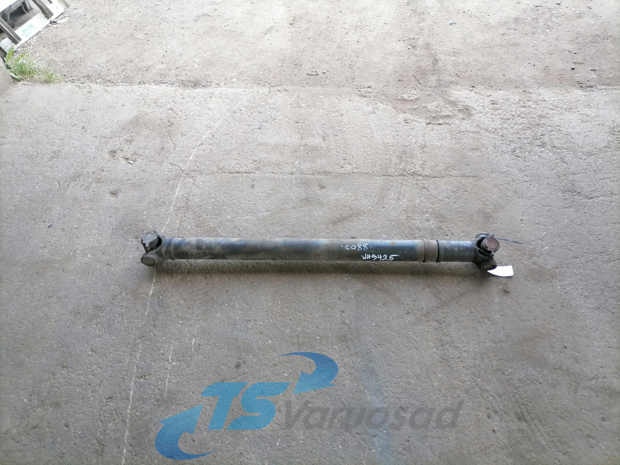 Scania Propeller shaft 1758600 - Arbre à cardan pour Camion: photos 1 Scania Propeller shaft 1758600 - Arbre à cardan pour Camion: photos 1