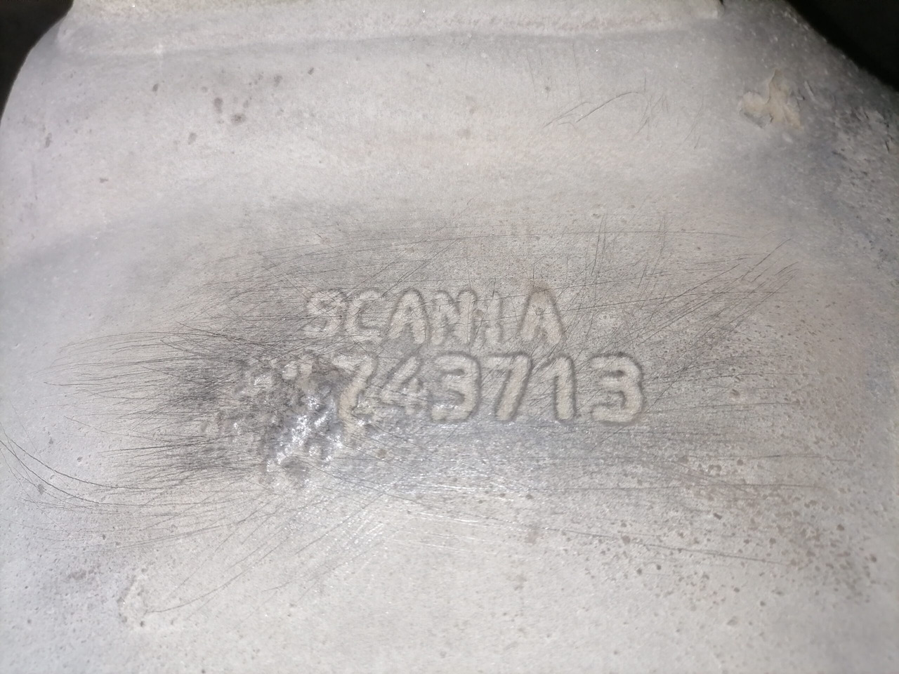 Scania Rear axel housing 1743713 - Essieu et pièces pour Camion: photos 5 Scania Rear axel housing 1743713 - Essieu et pièces pour Camion: photos 5