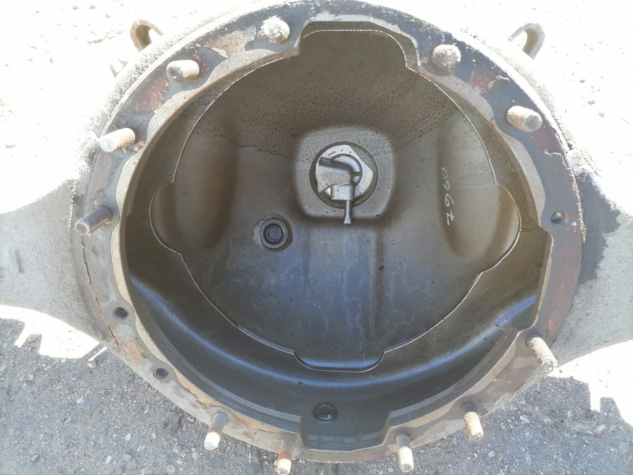 Scania Rear axel housing ADA1100 - Essieu et pièces pour Camion: photos 3 Scania Rear axel housing ADA1100 - Essieu et pièces pour Camion: photos 3