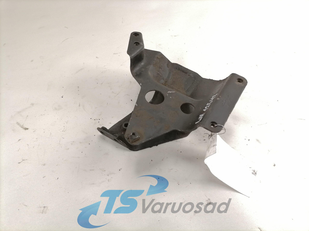 Scania Roolisüsteemi õlimahuti kandur 1369036 - Tuyau de direction pour Camion: photos 1 Scania Roolisüsteemi õlimahuti kandur 1369036 - Tuyau de direction pour Camion: photos 1