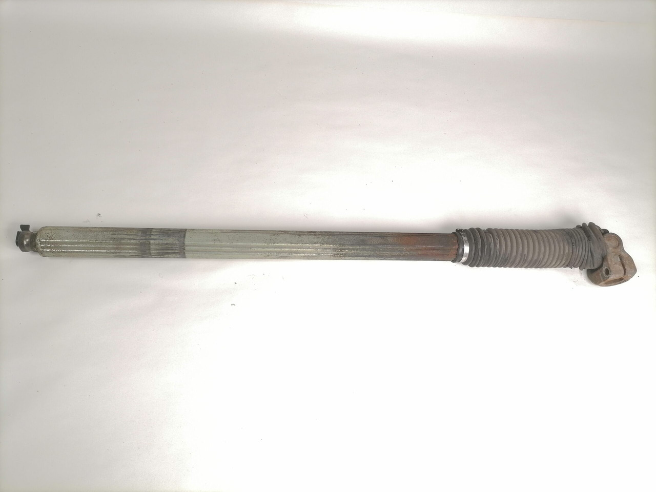 Scania Steering column 1489734 - Commande de gouvernail pour Camion: photos 2 Scania Steering column 1489734 - Commande de gouvernail pour Camion: photos 2