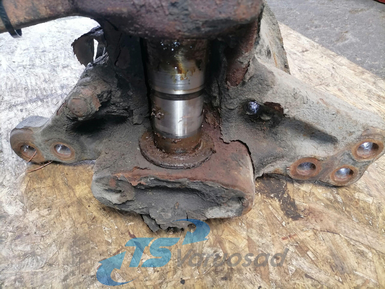 Scania Steering knuckle 1895928 - Essieu et pièces pour Camion: photos 4 Scania Steering knuckle 1895928 - Essieu et pièces pour Camion: photos 4