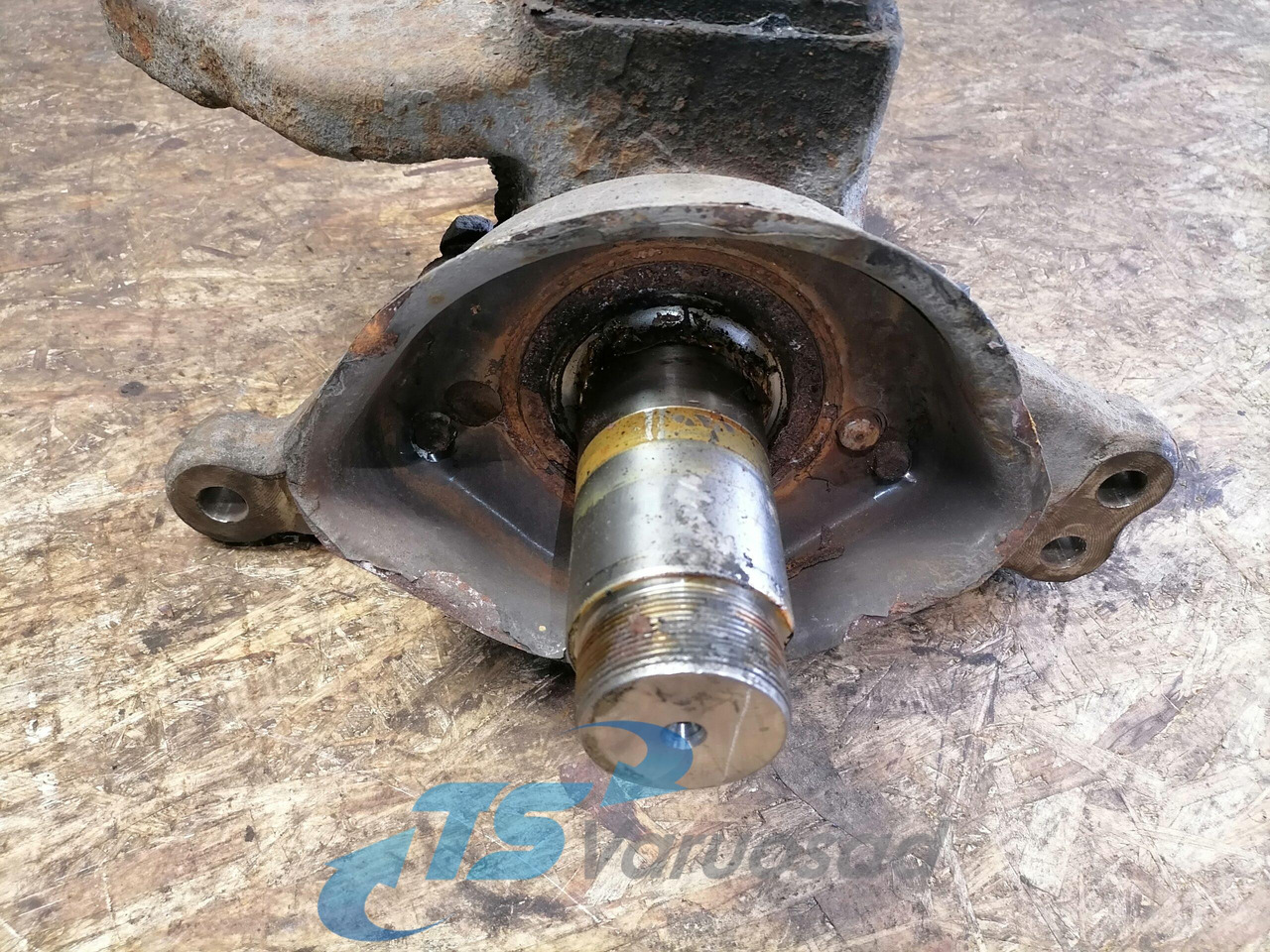 Scania Steering knuckle 1895937 - Essieu et pièces pour Camion: photos 3 Scania Steering knuckle 1895937 - Essieu et pièces pour Camion: photos 3