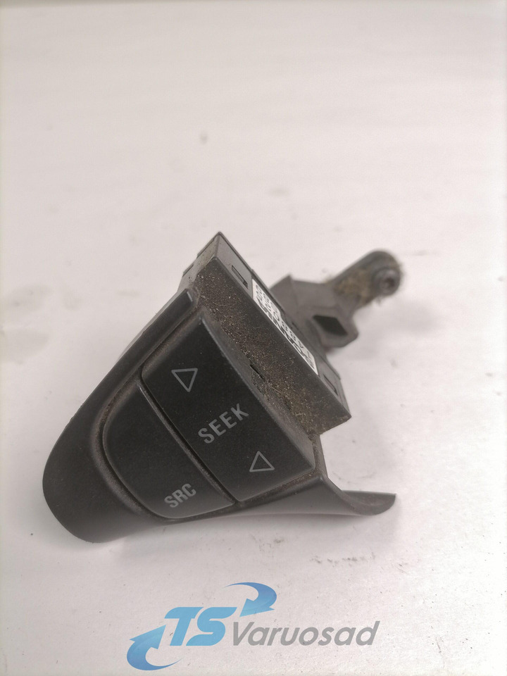 Scania Switch, steering wheel 1488025 - Commande de gouvernail pour Camion: photos 1 Scania Switch, steering wheel 1488025 - Commande de gouvernail pour Camion: photos 1