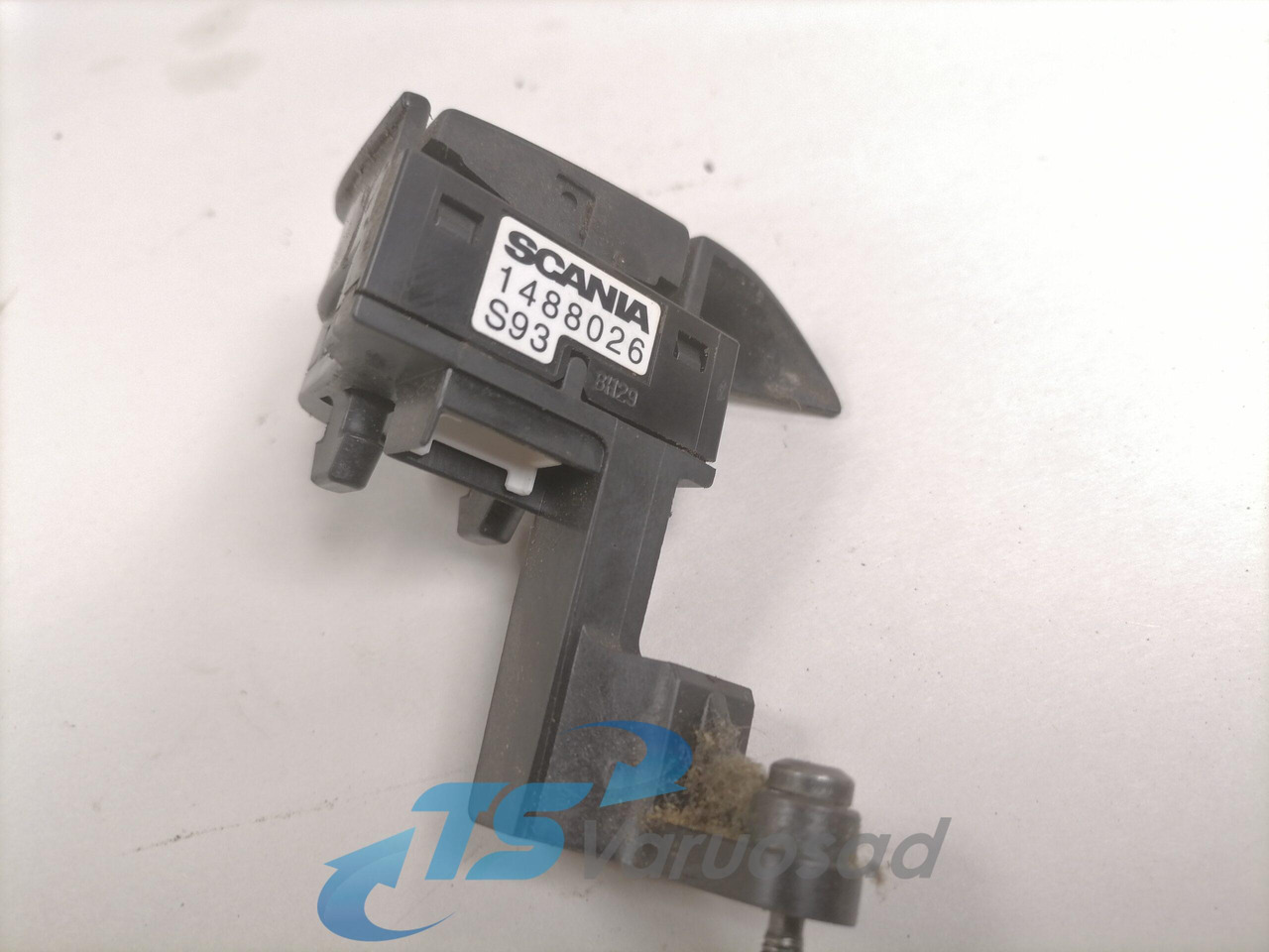 Scania Switch, steering wheel 1488026 - Commande de gouvernail pour Camion: photos 2 Scania Switch, steering wheel 1488026 - Commande de gouvernail pour Camion: photos 2