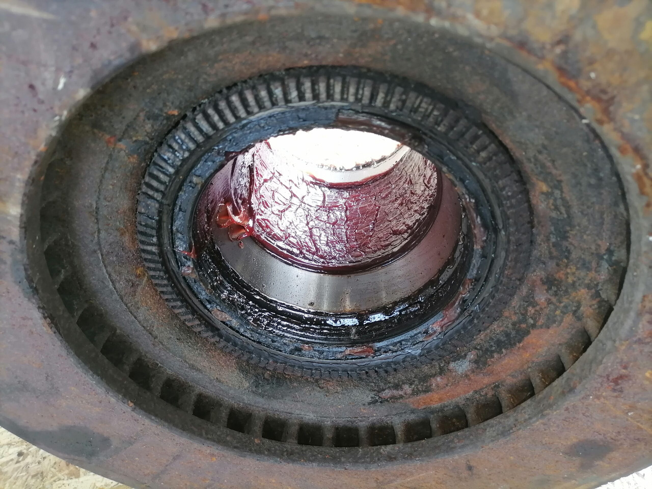 Scania Wheel hub 2290542 - Pièce universelle pour Camion: photos 4 Scania Wheel hub 2290542 - Pièce universelle pour Camion: photos 4