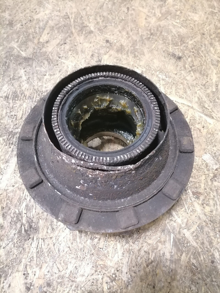 Scania Wheel hub 337565 - Moyeu pour Camion: photos 4 Scania Wheel hub 337565 - Moyeu pour Camion: photos 4