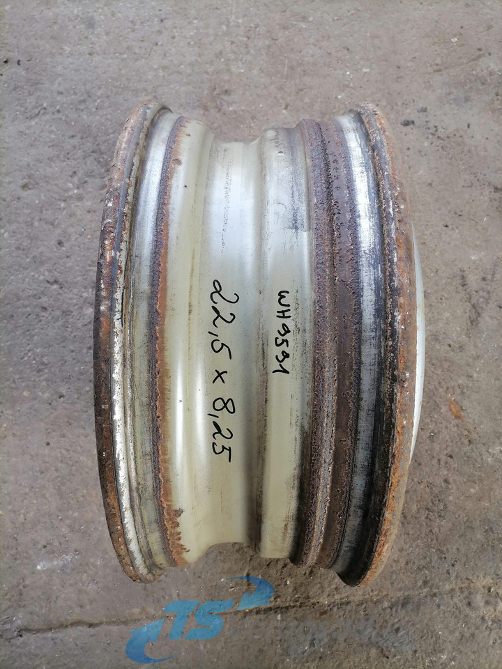 Universaalne Velg 22.5x8.25 225x825 - Pneus et jantes pour Camion: photos 3 Universaalne Velg 22.5x8.25 225x825 - Pneus et jantes pour Camion: photos 3