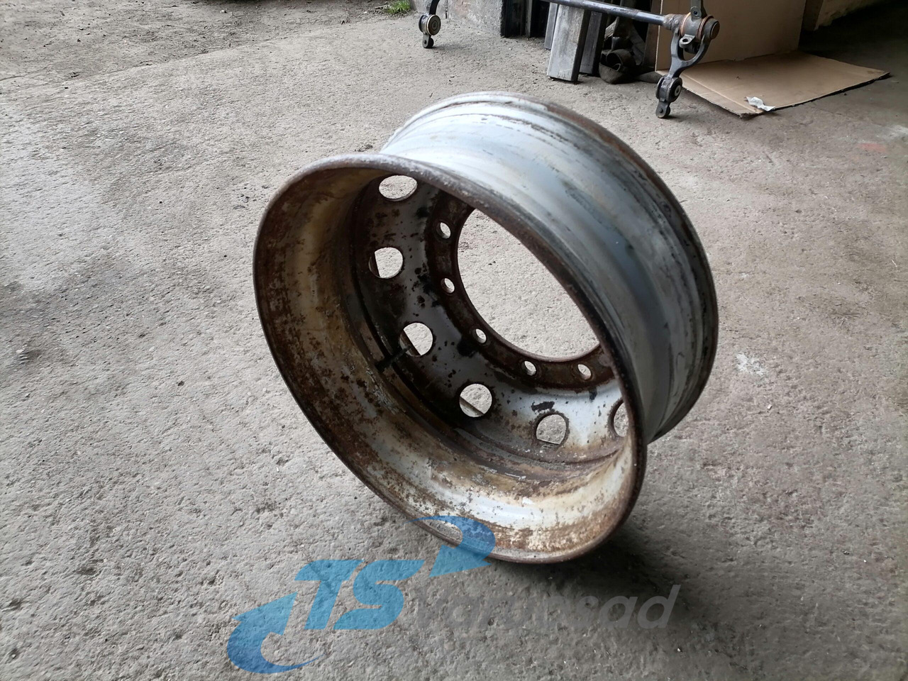 Universaalne Velg 22.5x8.25 225x825 - Pneus et jantes pour Camion: photos 1 Universaalne Velg 22.5x8.25 225x825 - Pneus et jantes pour Camion: photos 1