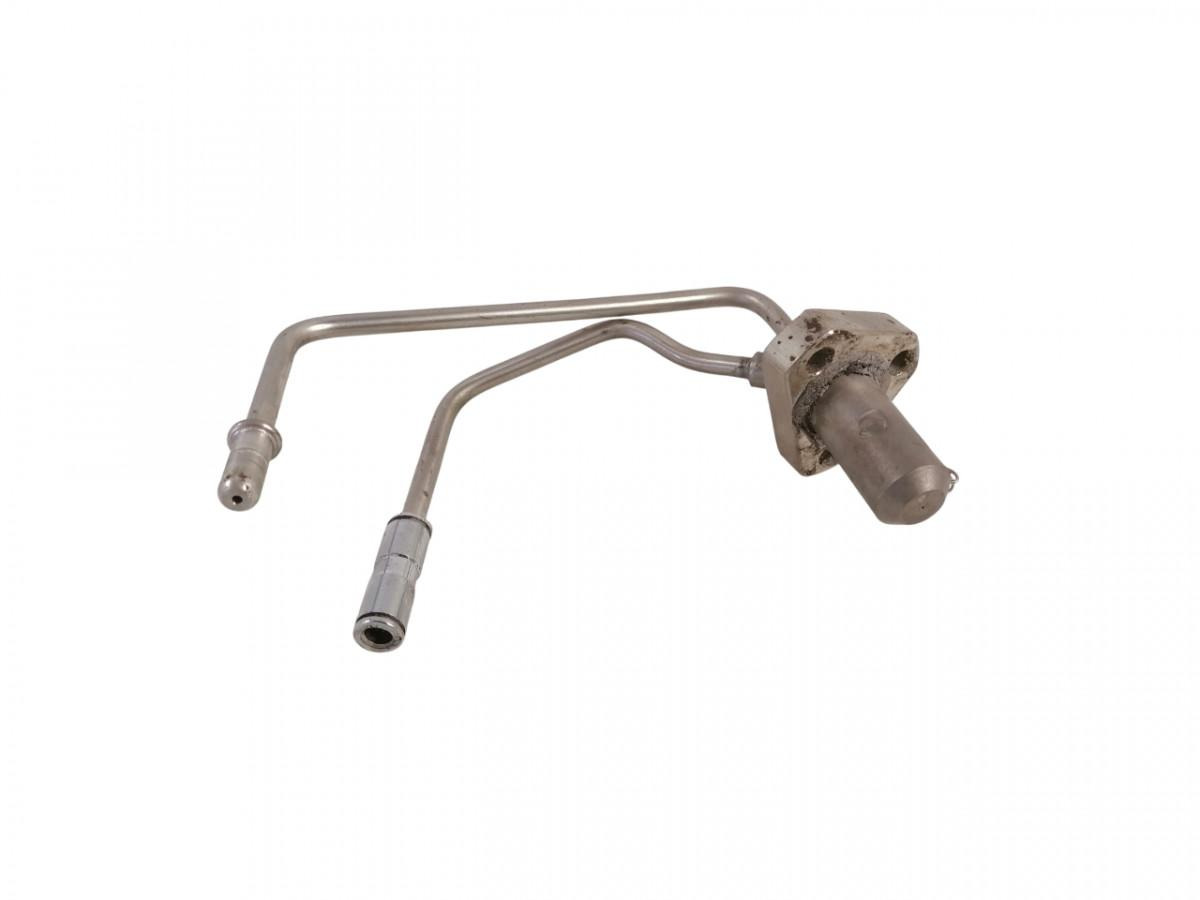 Volvo ADBlue pihusti 23241772 - Système de carburant pour Camion: photos 1 Volvo ADBlue pihusti 23241772 - Système de carburant pour Camion: photos 1