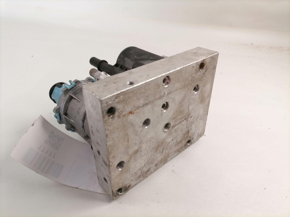 Volvo ADBlue pump 22209517 - Système de carburant pour Camion: photos 3 Volvo ADBlue pump 22209517 - Système de carburant pour Camion: photos 3