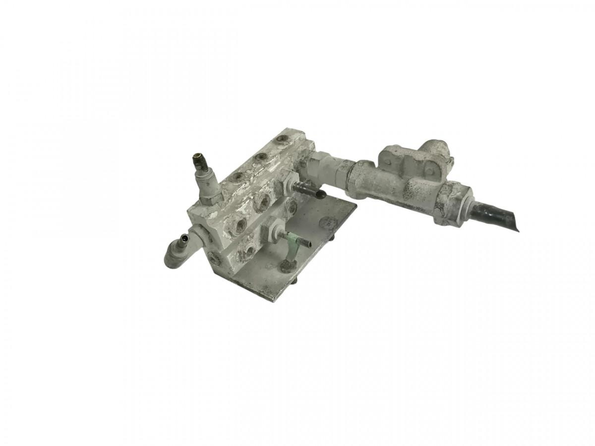 Volvo Air pressure control valve 20383381 - Valve de frein pour Camion: photos 1 Volvo Air pressure control valve 20383381 - Valve de frein pour Camion: photos 1