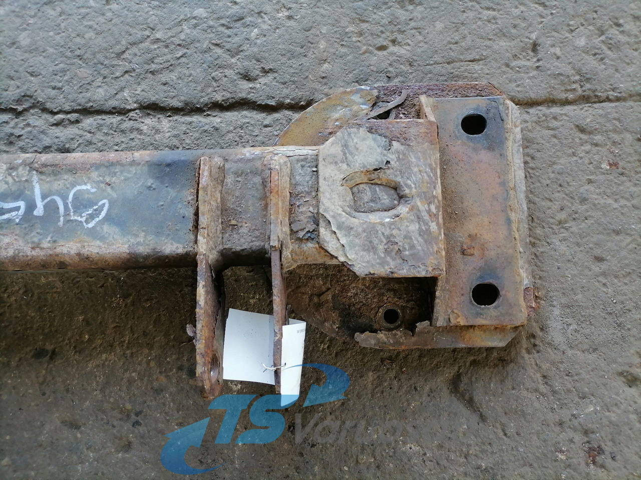Volvo Air spring bracket 20571692 - Suspension pneumatique pour Camion: photos 3 Volvo Air spring bracket 20571692 - Suspension pneumatique pour Camion: photos 3