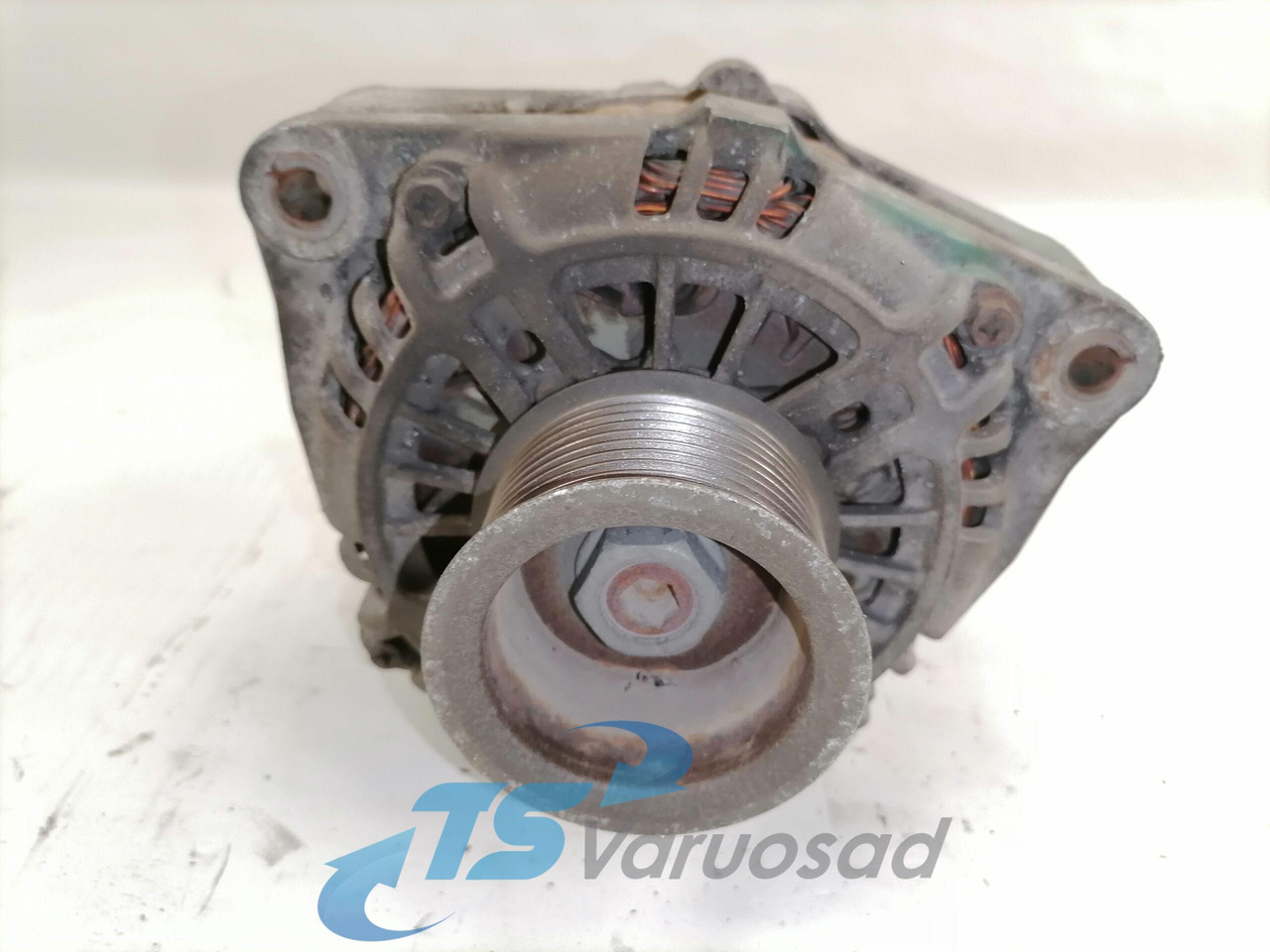 Volvo Alternator 20707050 - Alternateur pour Camion: photos 3 Volvo Alternator 20707050 - Alternateur pour Camion: photos 3