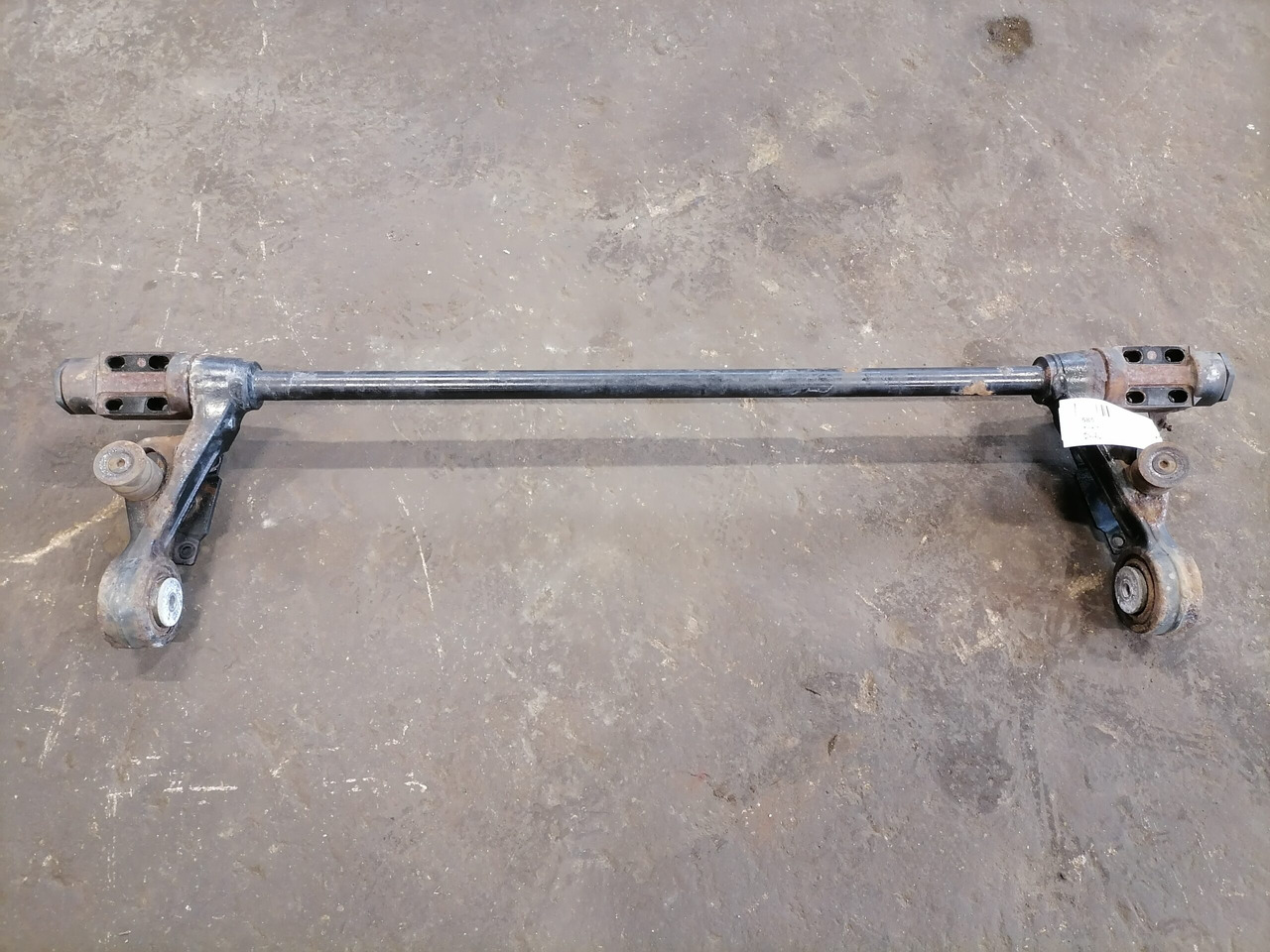 Volvo Anti-roll bar 3198853 - Suspension de cabine pour Camion: photos 2 Volvo Anti-roll bar 3198853 - Suspension de cabine pour Camion: photos 2