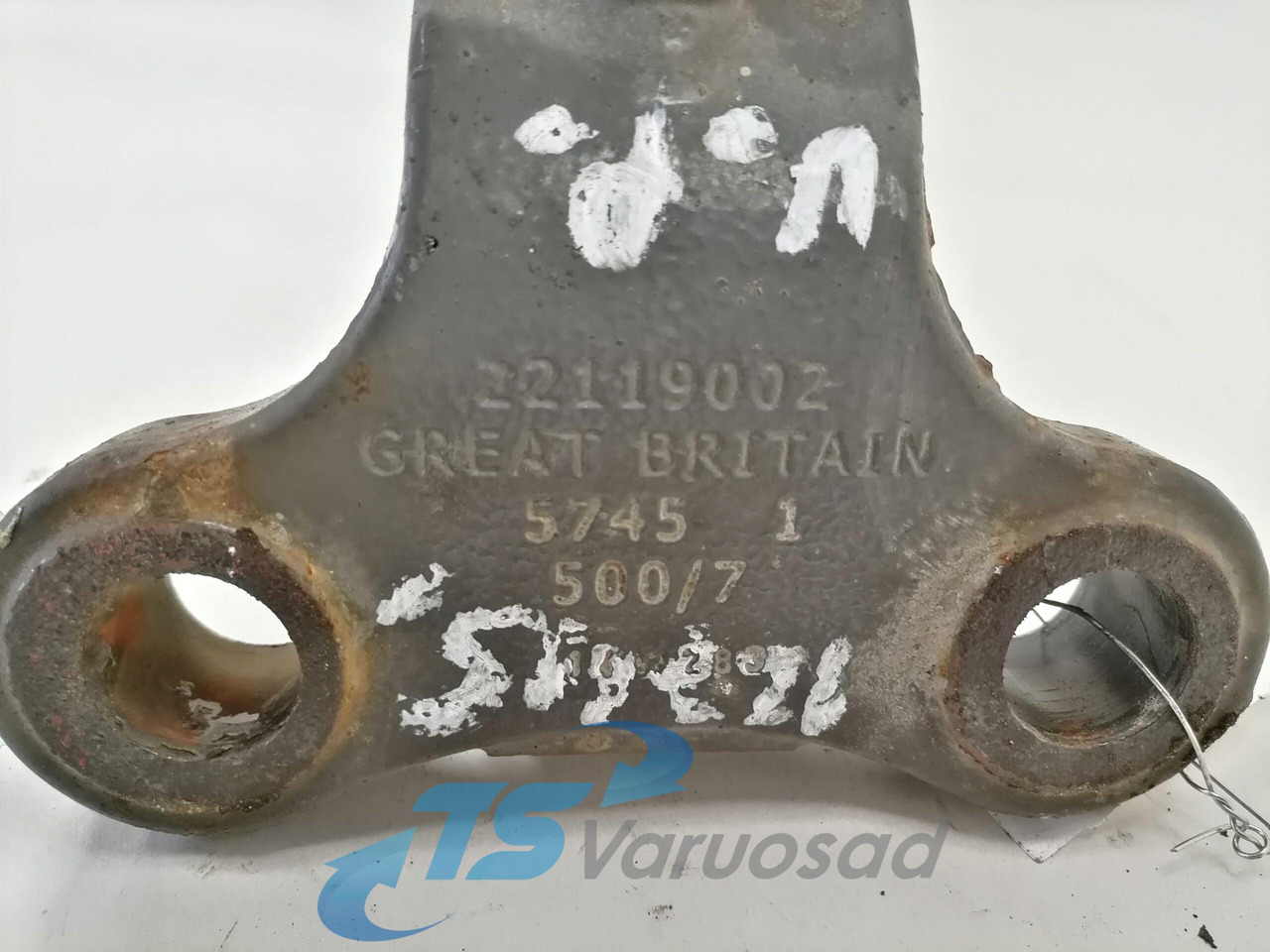 Volvo Anti-roll bar bracket 20555319 - Barre stabilisatrice pour Camion: photos 3 Volvo Anti-roll bar bracket 20555319 - Barre stabilisatrice pour Camion: photos 3
