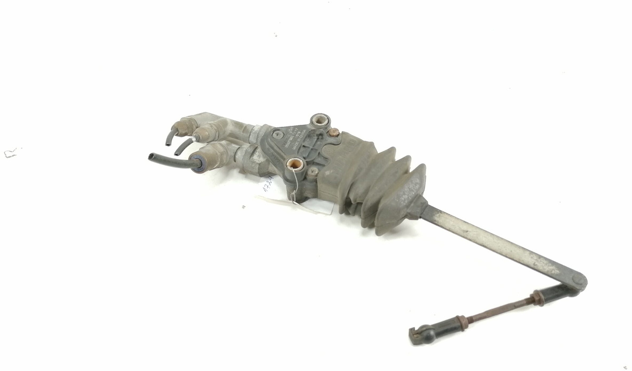 Volvo Cab suspension control valve 20531965 - Suspension de cabine pour Camion: photos 2 Volvo Cab suspension control valve 20531965 - Suspension de cabine pour Camion: photos 2