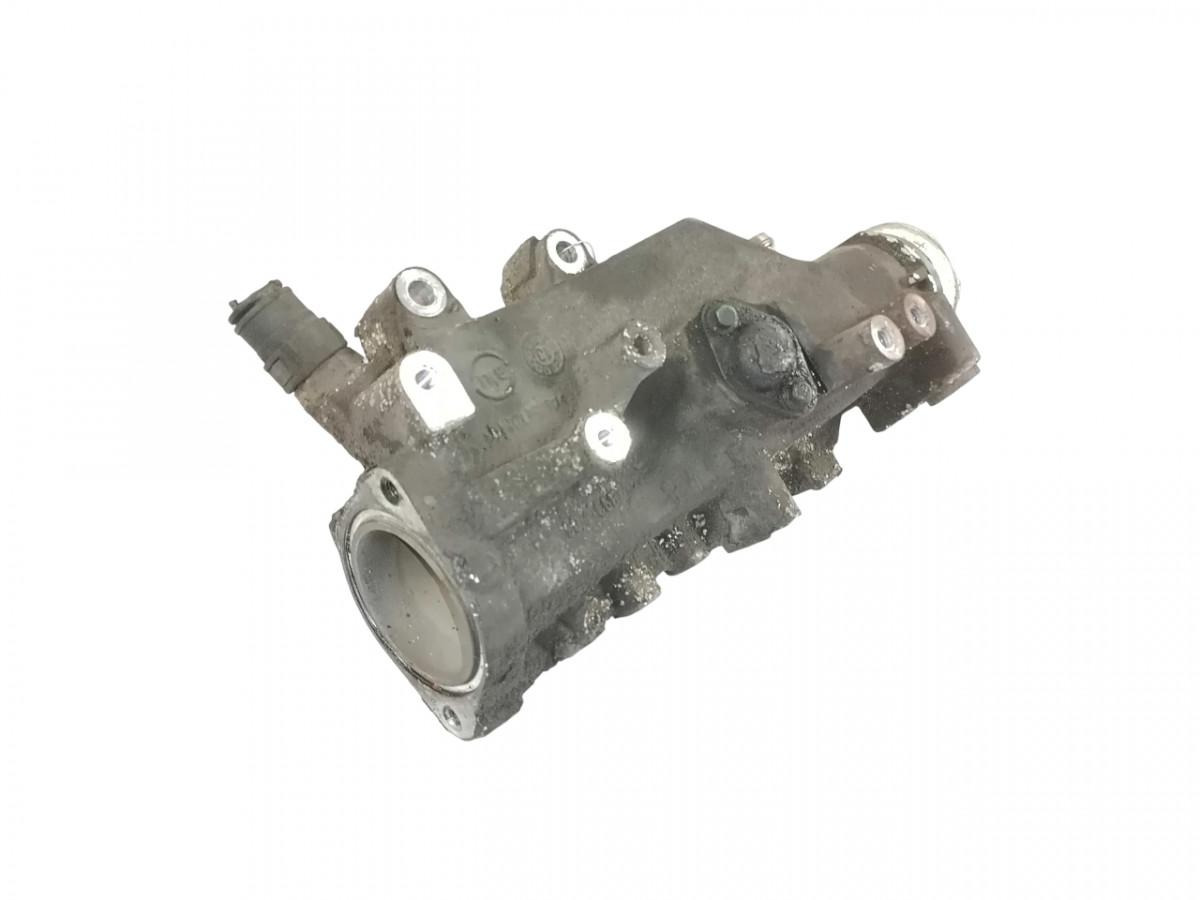 Volvo Coolant pipe 21813121 - Système de refroidissement pour Camion: photos 1 Volvo Coolant pipe 21813121 - Système de refroidissement pour Camion: photos 1