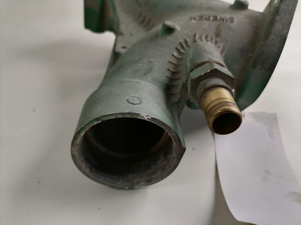 Volvo Coolant pipe 21973356 - Système de refroidissement pour Camion: photos 3 Volvo Coolant pipe 21973356 - Système de refroidissement pour Camion: photos 3