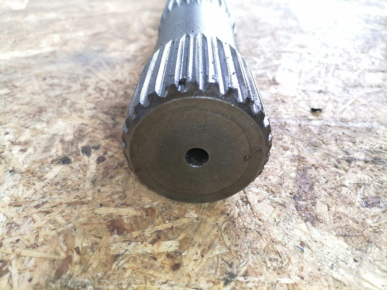 Volvo Drive shaft 1524628 - Demi arbre pour Camion: photos 3 Volvo Drive shaft 1524628 - Demi arbre pour Camion: photos 3