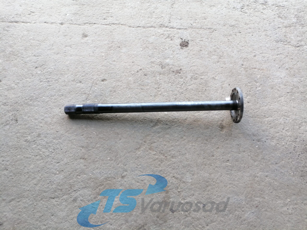 Volvo Drive shaft 20836831 - Demi arbre pour Camion: photos 1 Volvo Drive shaft 20836831 - Demi arbre pour Camion: photos 1
