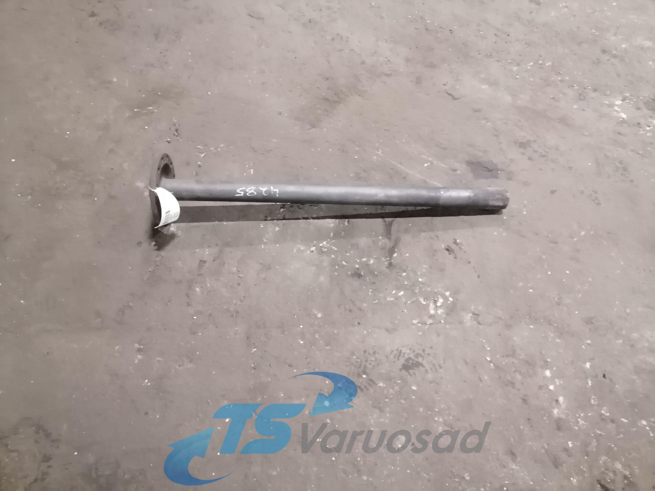Volvo Drive shaft 8172096 - Demi arbre pour Camion: photos 1 Volvo Drive shaft 8172096 - Demi arbre pour Camion: photos 1