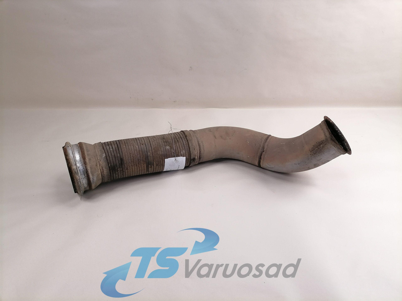 Volvo Exhaust pipe 22327400 - Silencieux pour Camion: photos 1 Volvo Exhaust pipe 22327400 - Silencieux pour Camion: photos 1