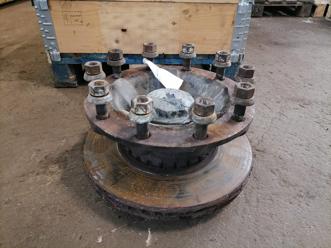 Volvo First wheel hub 1026798 - Moyeu pour Camion: photos 4 Volvo First wheel hub 1026798 - Moyeu pour Camion: photos 4