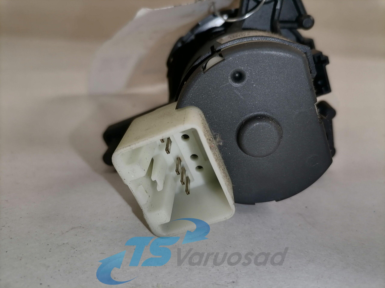 Volvo Ignition lock 22336369 - Portière et pièces pour Camion: photos 2 Volvo Ignition lock 22336369 - Portière et pièces pour Camion: photos 2