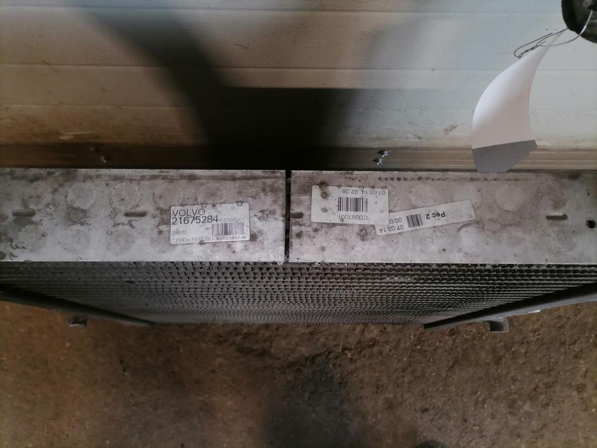Volvo Intercooler radiator 21675284 - Intercooler pour Camion: photos 3 Volvo Intercooler radiator 21675284 - Intercooler pour Camion: photos 3