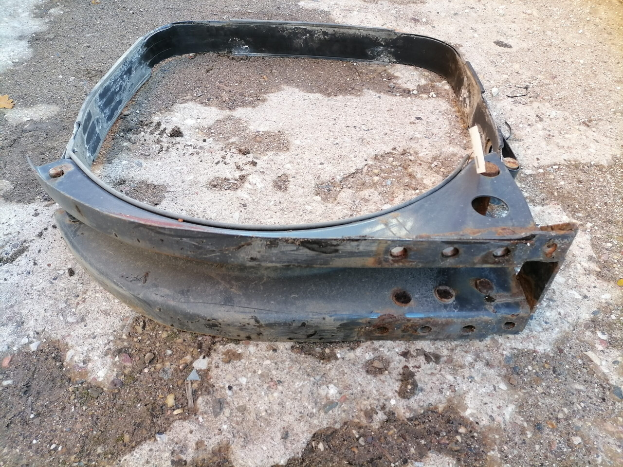 Volvo Kütusepaagi kandur, Volvo 20721537 - Réservoir de carburant pour Camion: photos 2 Volvo Kütusepaagi kandur, Volvo 20721537 - Réservoir de carburant pour Camion: photos 2