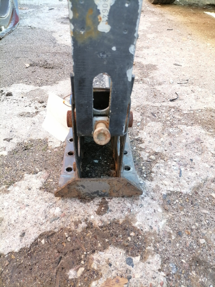 Volvo Kütusepaagi kandur, Volvo 20721537 - Réservoir de carburant pour Camion: photos 3 Volvo Kütusepaagi kandur, Volvo 20721537 - Réservoir de carburant pour Camion: photos 3