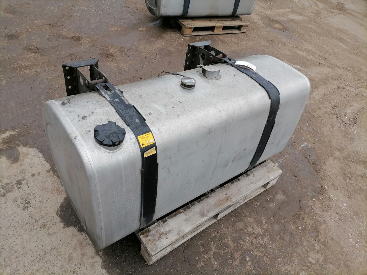 Volvo Kütusepaak 610L 21516454 - Réservoir de carburant pour Camion: photos 2 Volvo Kütusepaak 610L 21516454 - Réservoir de carburant pour Camion: photos 2