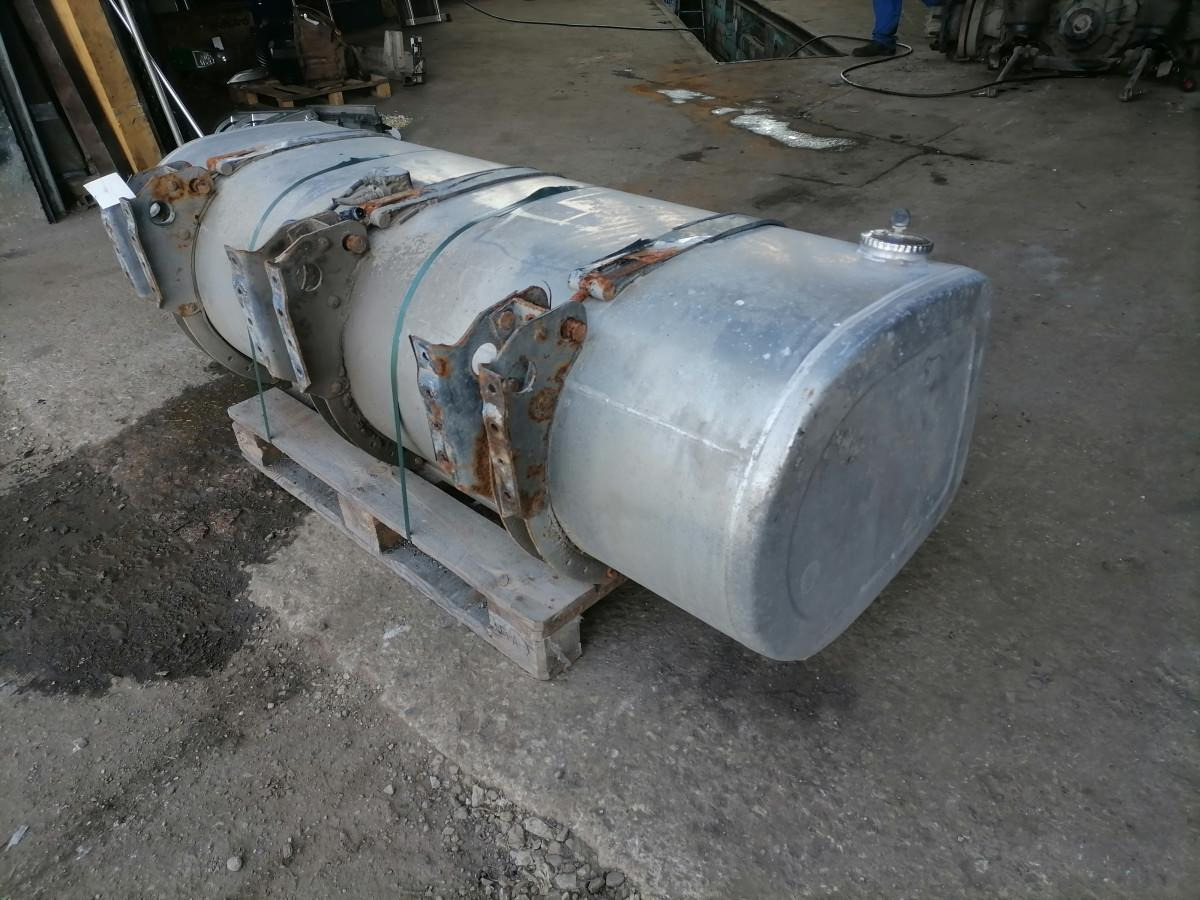 Volvo Kütusepaak 625L 20504495 - Réservoir de carburant pour Camion: photos 5 Volvo Kütusepaak 625L 20504495 - Réservoir de carburant pour Camion: photos 5