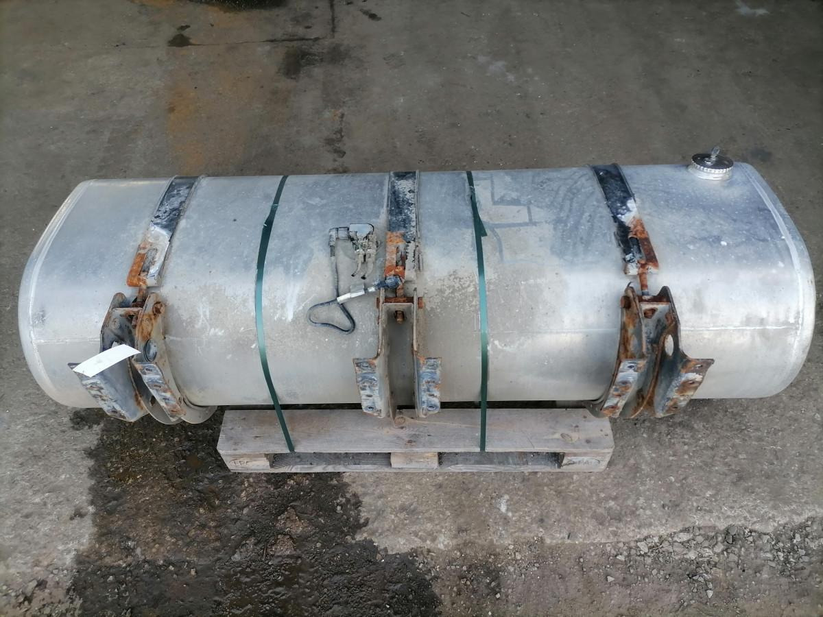 Volvo Kütusepaak 625L 20504495 - Réservoir de carburant pour Camion: photos 3 Volvo Kütusepaak 625L 20504495 - Réservoir de carburant pour Camion: photos 3