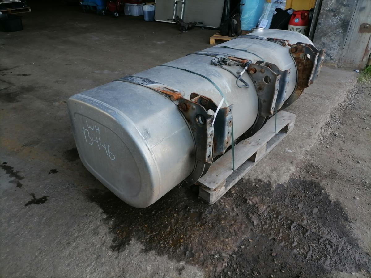 Volvo Kütusepaak 625L 20504495 - Réservoir de carburant pour Camion: photos 4 Volvo Kütusepaak 625L 20504495 - Réservoir de carburant pour Camion: photos 4