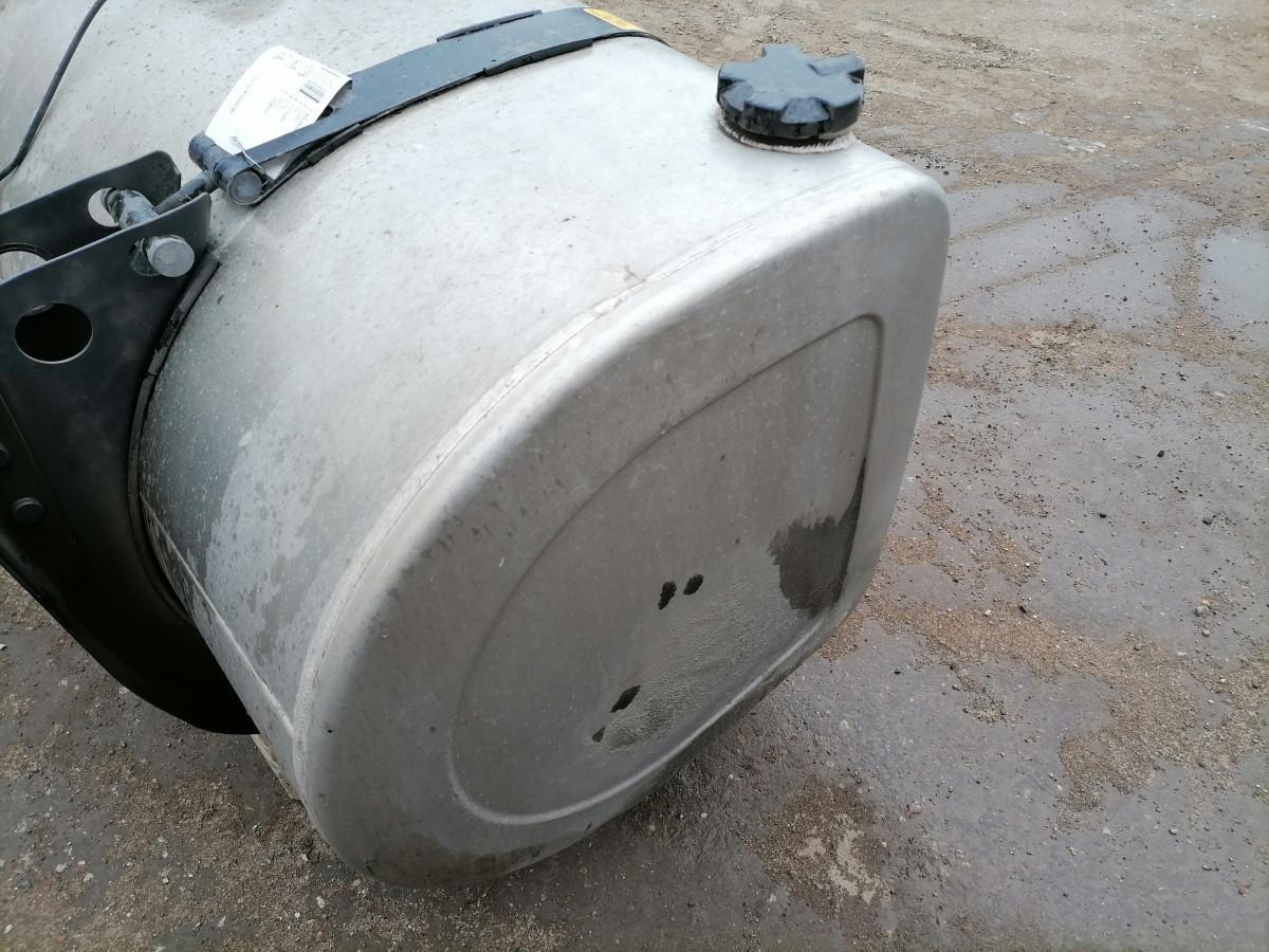 Volvo Kütusepaak 650L 21516455 - Réservoir de carburant pour Camion: photos 4 Volvo Kütusepaak 650L 21516455 - Réservoir de carburant pour Camion: photos 4