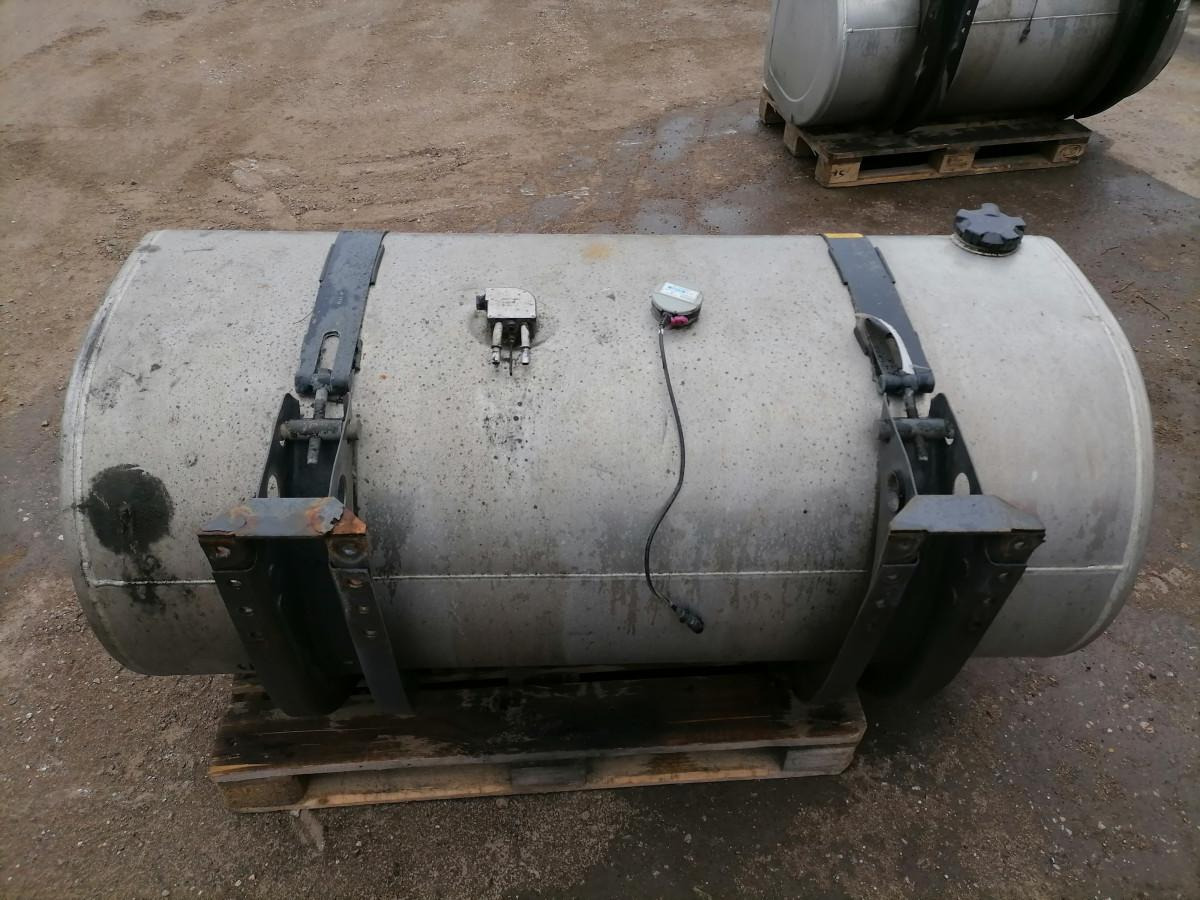 Volvo Kütusepaak 650L 21516455 - Réservoir de carburant pour Camion: photos 5 Volvo Kütusepaak 650L 21516455 - Réservoir de carburant pour Camion: photos 5