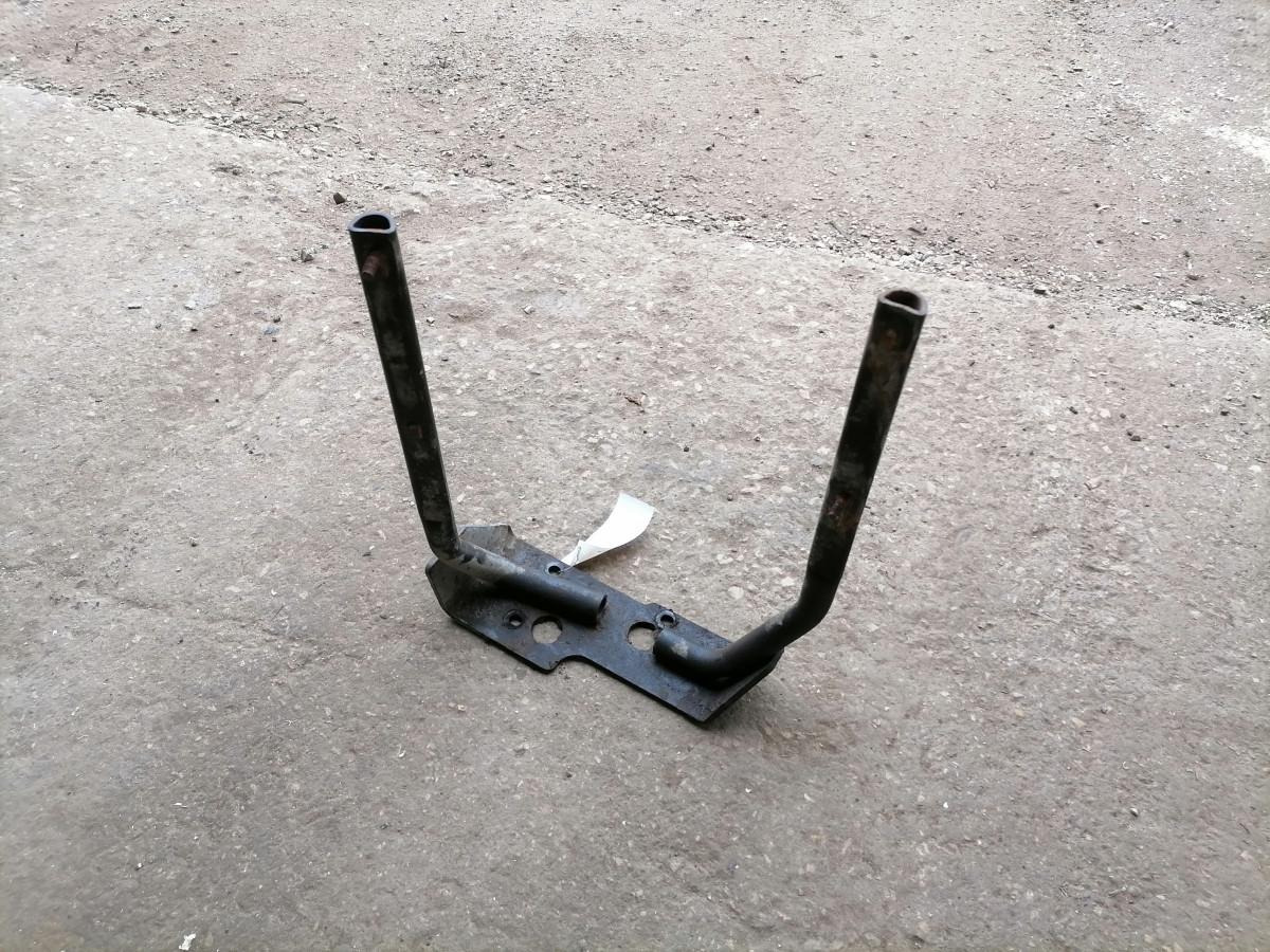 Volvo Mudguard bracket 20801322 - Pièce universelle pour Camion: photos 4 Volvo Mudguard bracket 20801322 - Pièce universelle pour Camion: photos 4