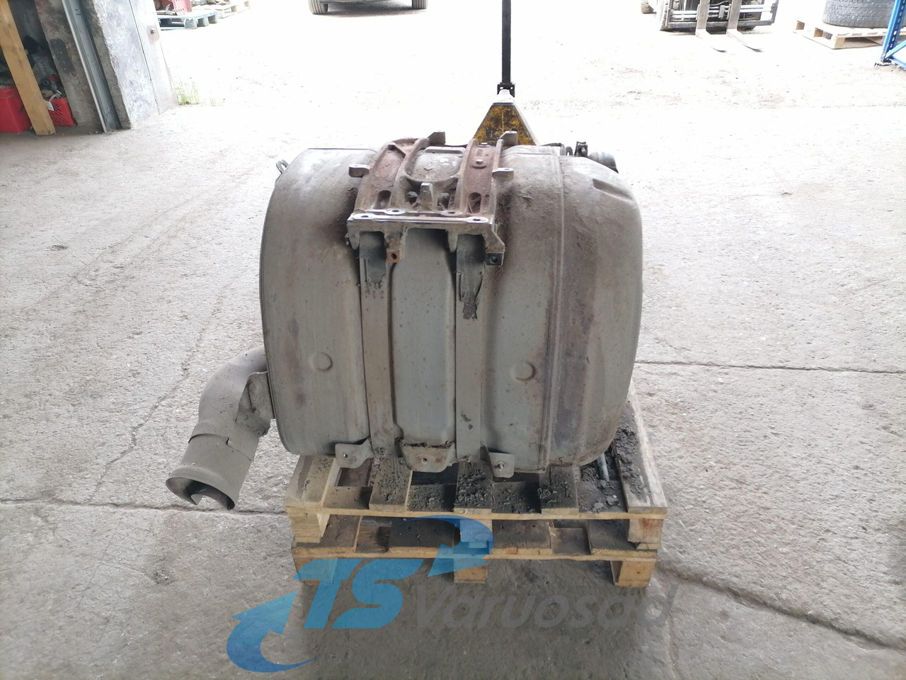 Volvo Muffler 21364822 - Silencieux pour Camion: photos 1 Volvo Muffler 21364822 - Silencieux pour Camion: photos 1