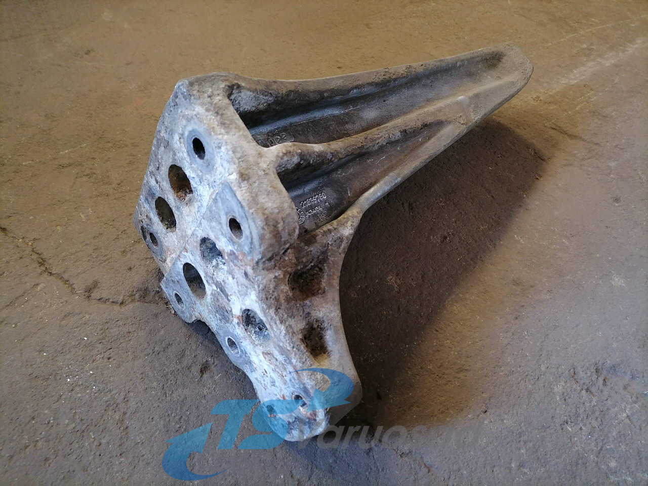 Volvo Muffler carrier 21639760 - Silencieux pour Camion: photos 4 Volvo Muffler carrier 21639760 - Silencieux pour Camion: photos 4