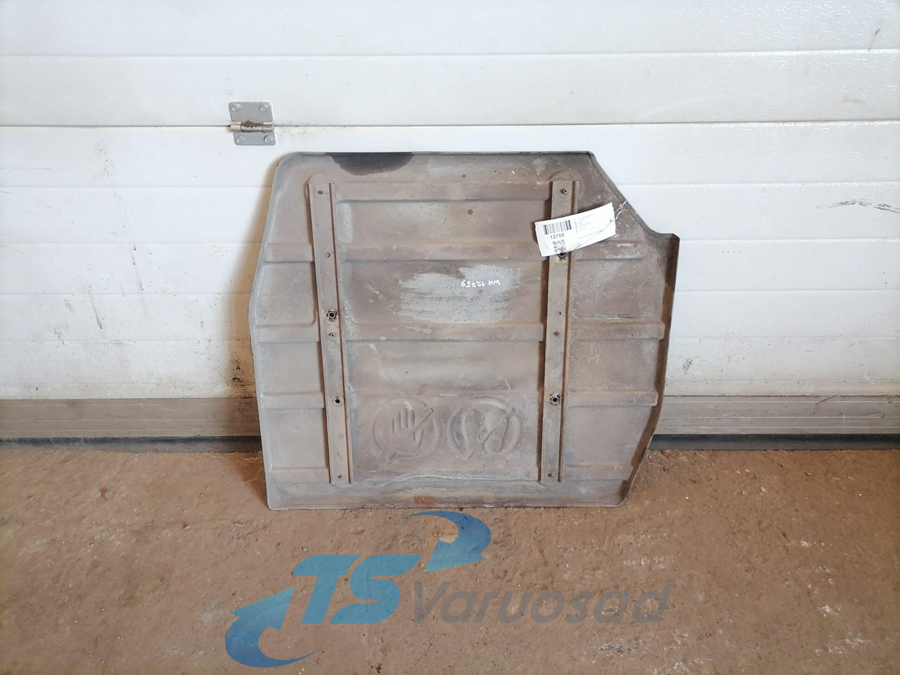 Volvo Muffler cover 21638275 - Silencieux pour Camion: photos 2 Volvo Muffler cover 21638275 - Silencieux pour Camion: photos 2