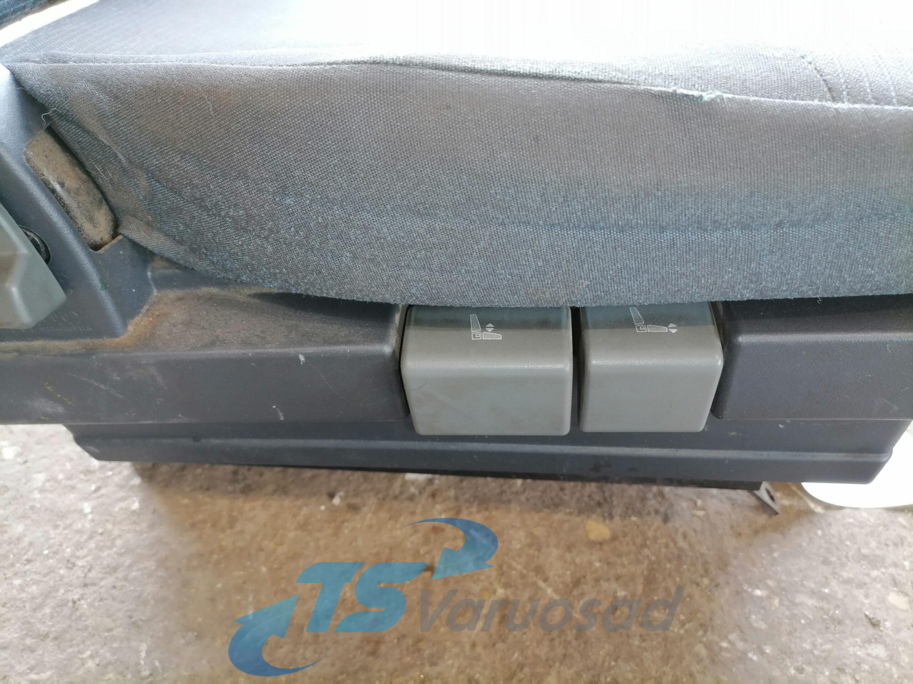 Volvo Passenger seat 7420862569 - Siège pour Camion: photos 5 Volvo Passenger seat 7420862569 - Siège pour Camion: photos 5