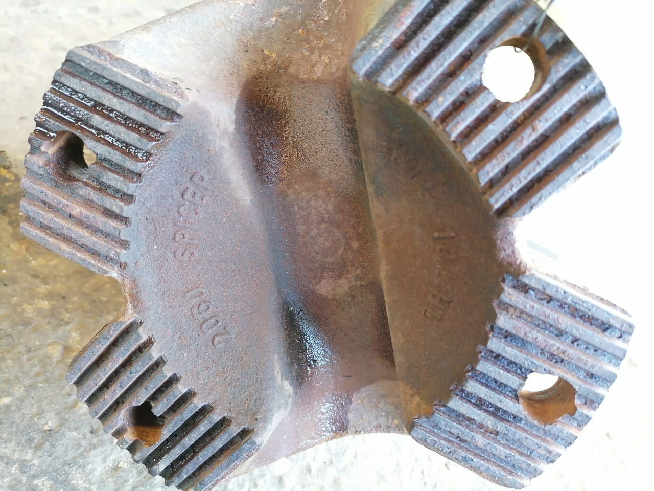 Volvo Propeller shaft 1068155 - Arbre à cardan pour Camion: photos 5 Volvo Propeller shaft 1068155 - Arbre à cardan pour Camion: photos 5